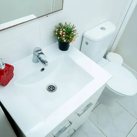 3-bedroom With Terrace In Lisboa